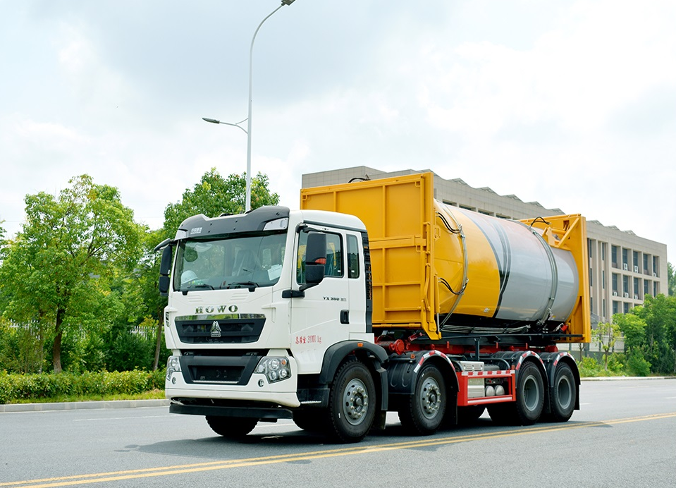 侧翻式垂直垃圾压缩站哪家好？